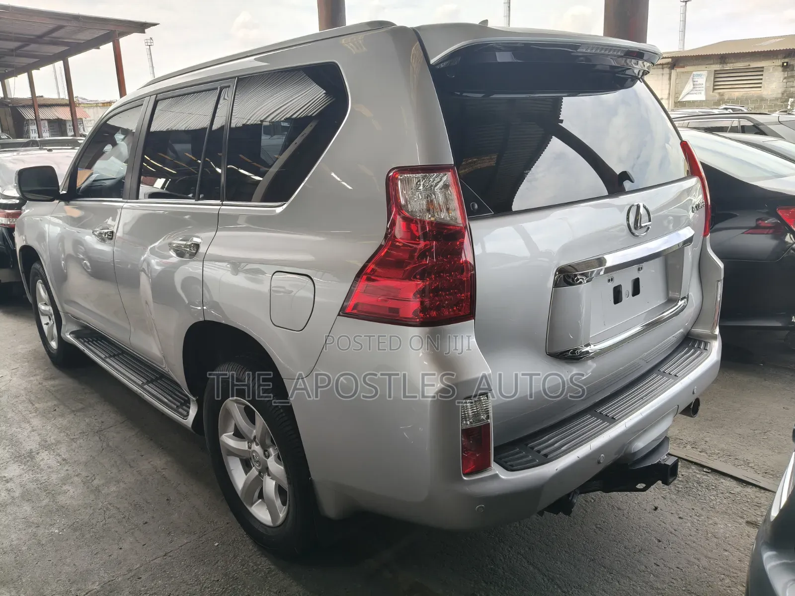 Lexus GX 2012 Silver