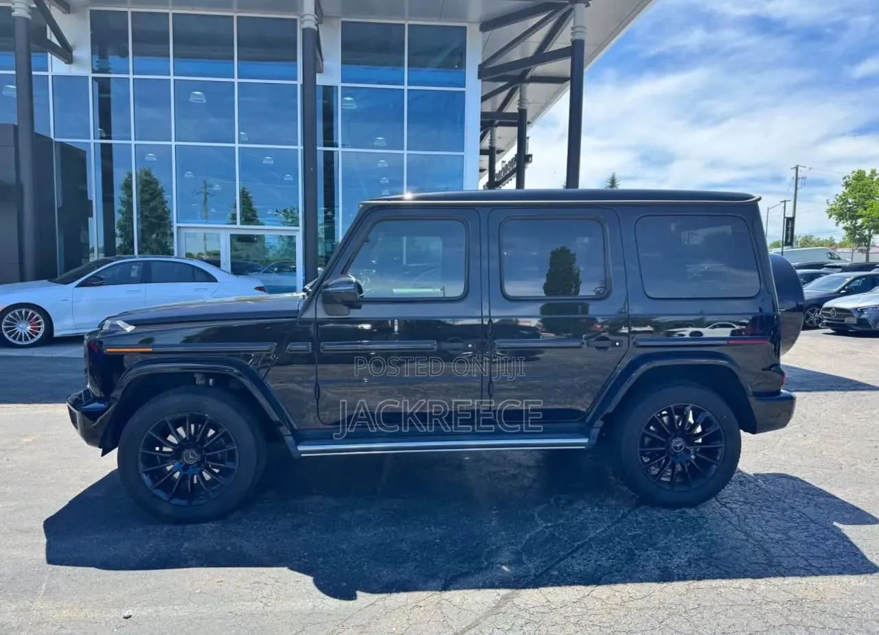 Mercedes-Benz G-Class 2024 Black