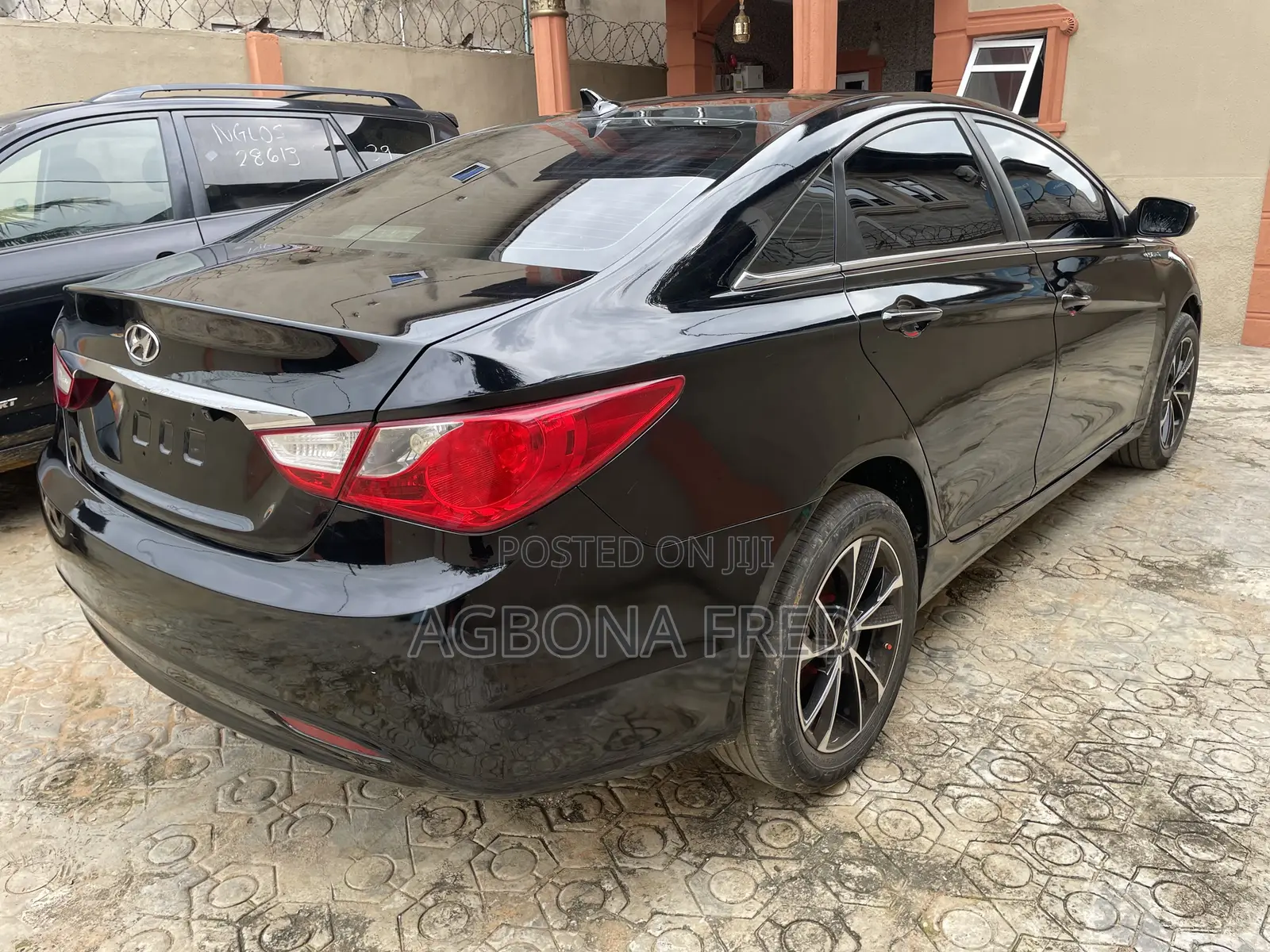 Hyundai Sonata 2011 Black
