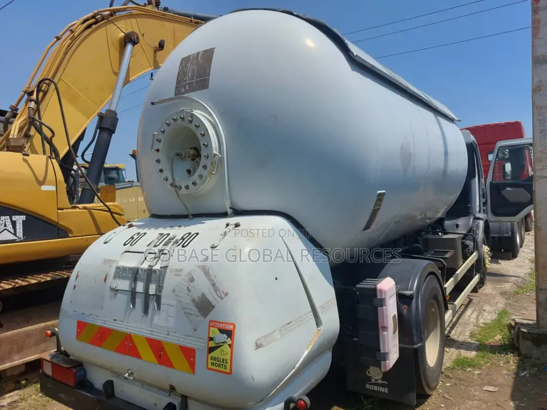 Foreign Used 10tonnes Renault Lpgas Truck