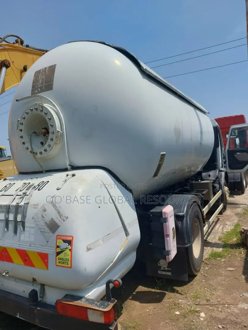 Foreign Used 10tonnes Renault Lpgas Truck