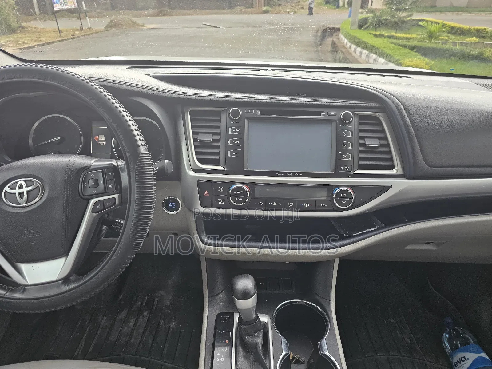 Toyota Highlander XLE V6 4x2 (3.5L 6cyl 6A) 2016 White