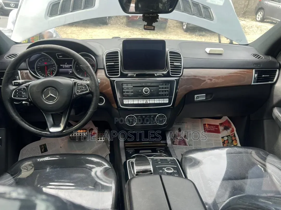 Mercedes-Benz GLE-Class 2019 White