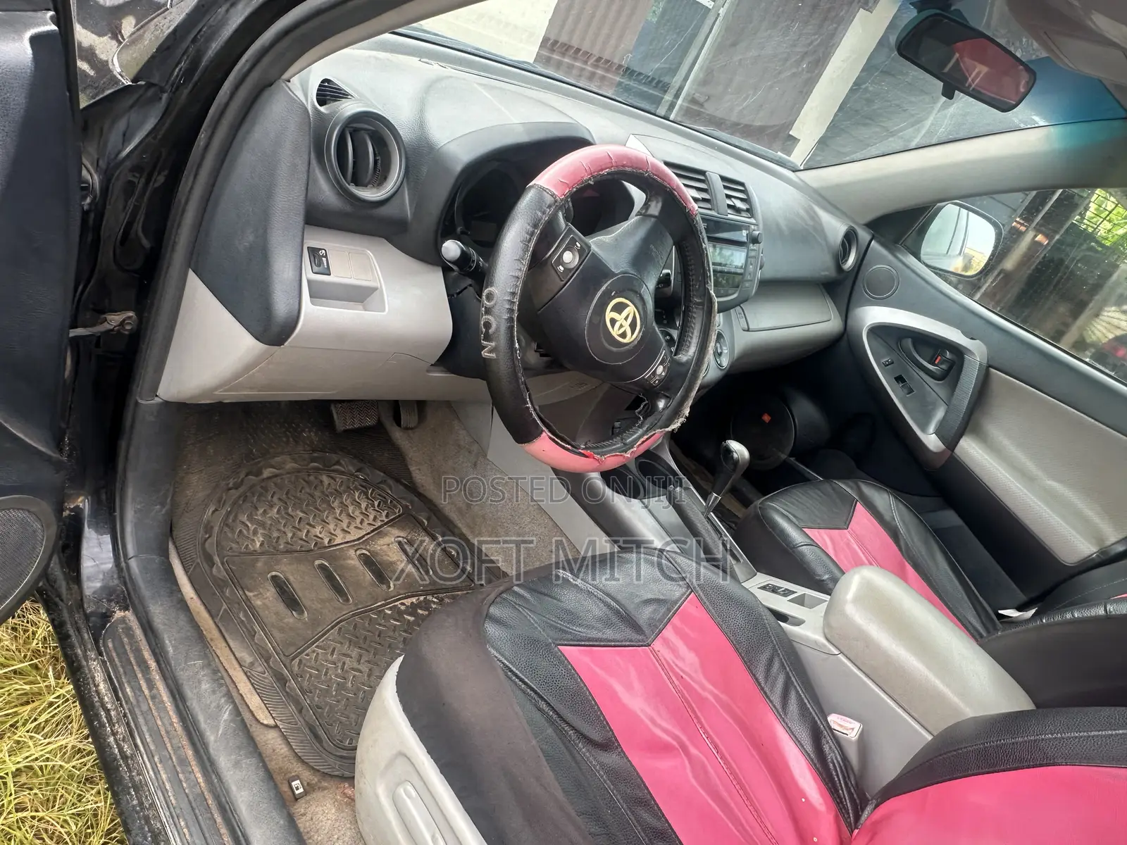 Toyota RAV4 2010 Black