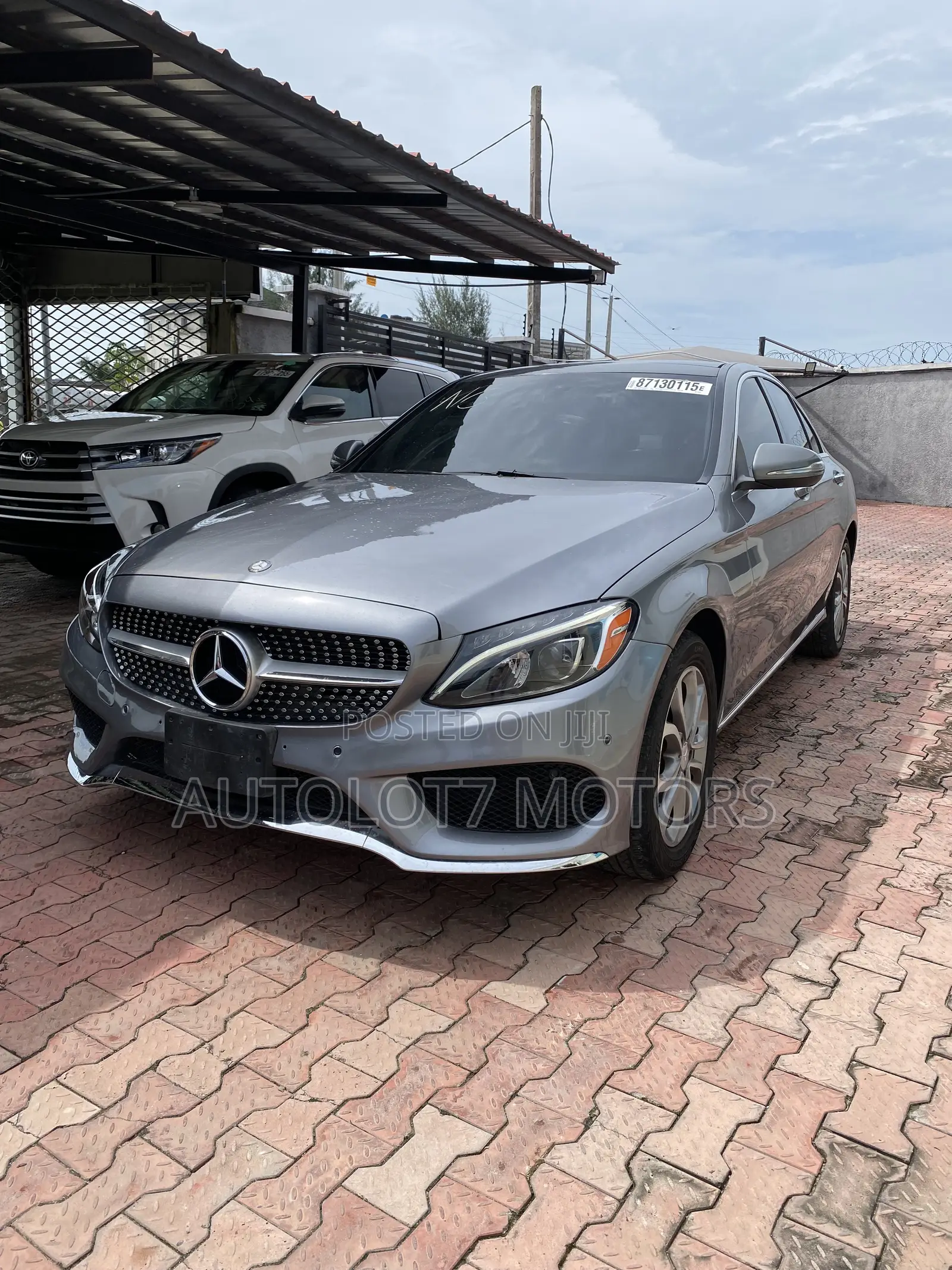 Mercedes-Benz C300 Sport 4dr AWD 4Matic Sedan (2.0L 4cyl 7A) 2015 Gray