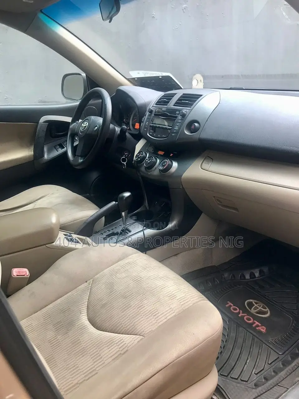 Toyota RAV4 3.5 4x4 2011 Gold