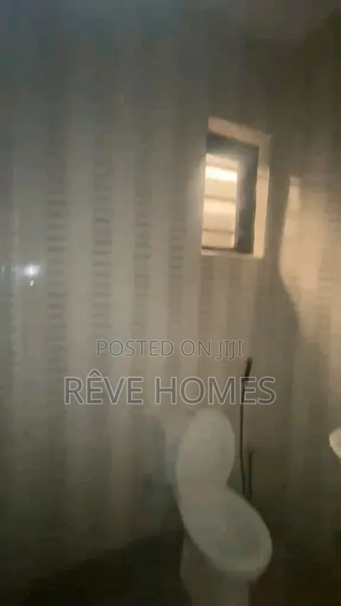2bdrm Apartment in Millenuim/UPS for rent