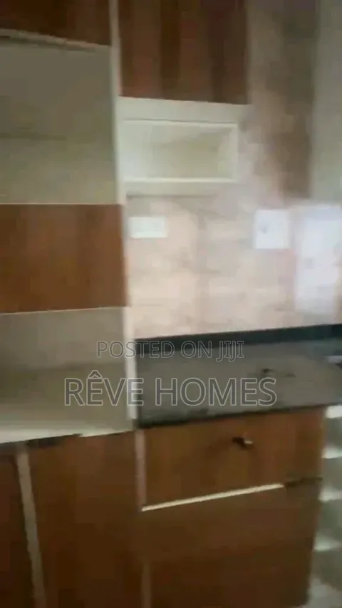 2bdrm Apartment in Millenuim/UPS for rent