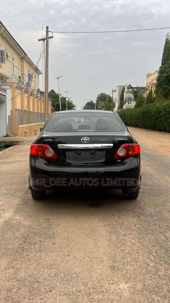 Toyota Corolla 2011 Black