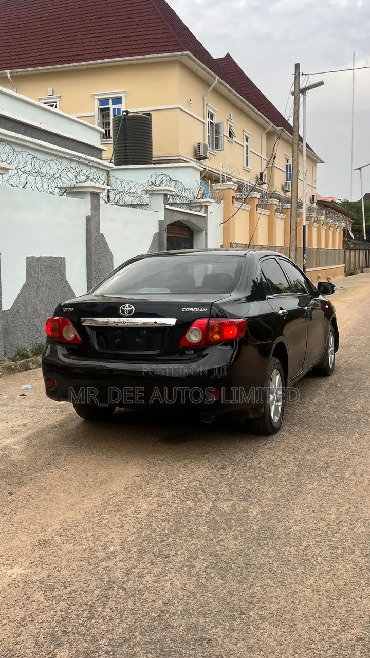 Toyota Corolla 2011 Black