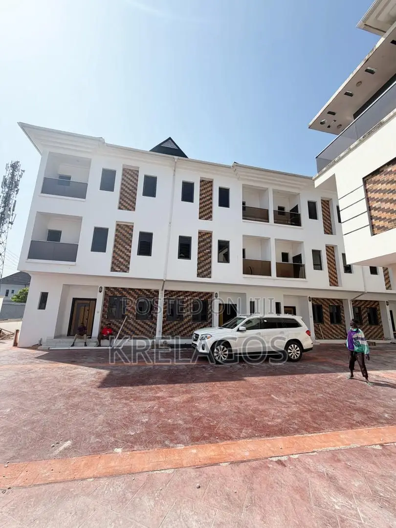 4bdrm Duplex in Sangotedo for sale