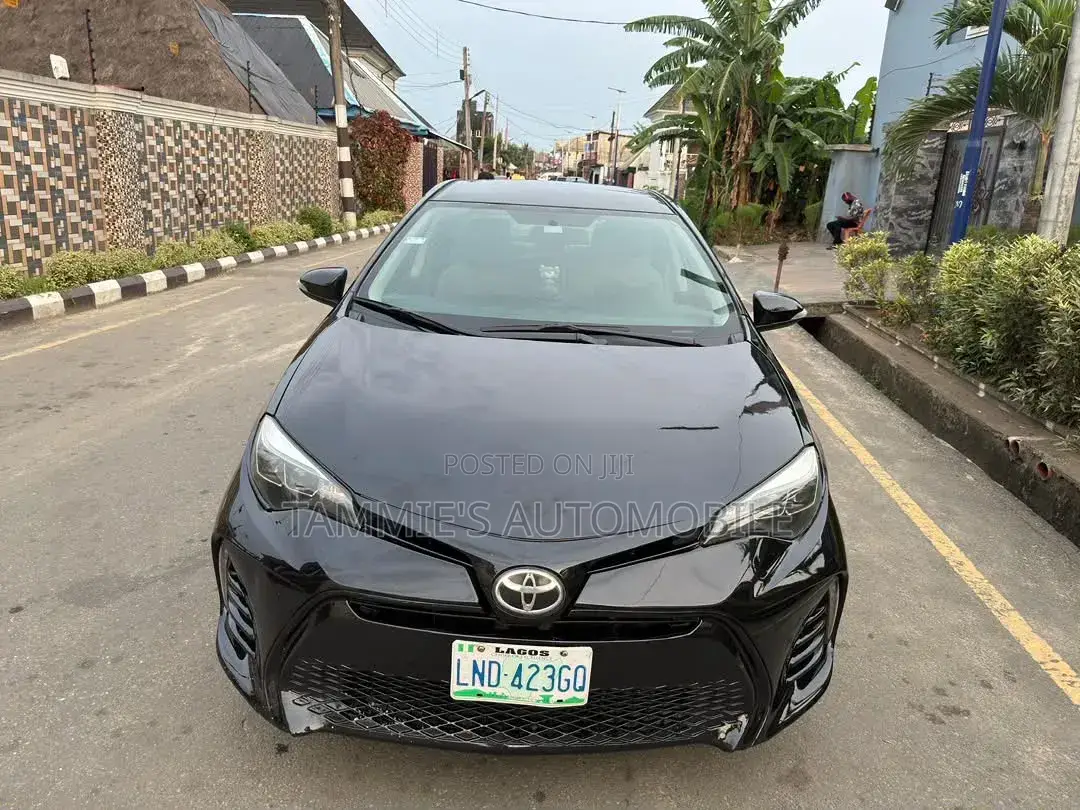 Toyota Corolla L 4dr Sedan (1.8L 4cyl 4A) 2015 Black