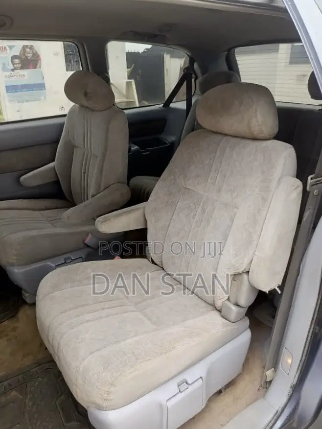 Toyota Sienna 1999 Blue