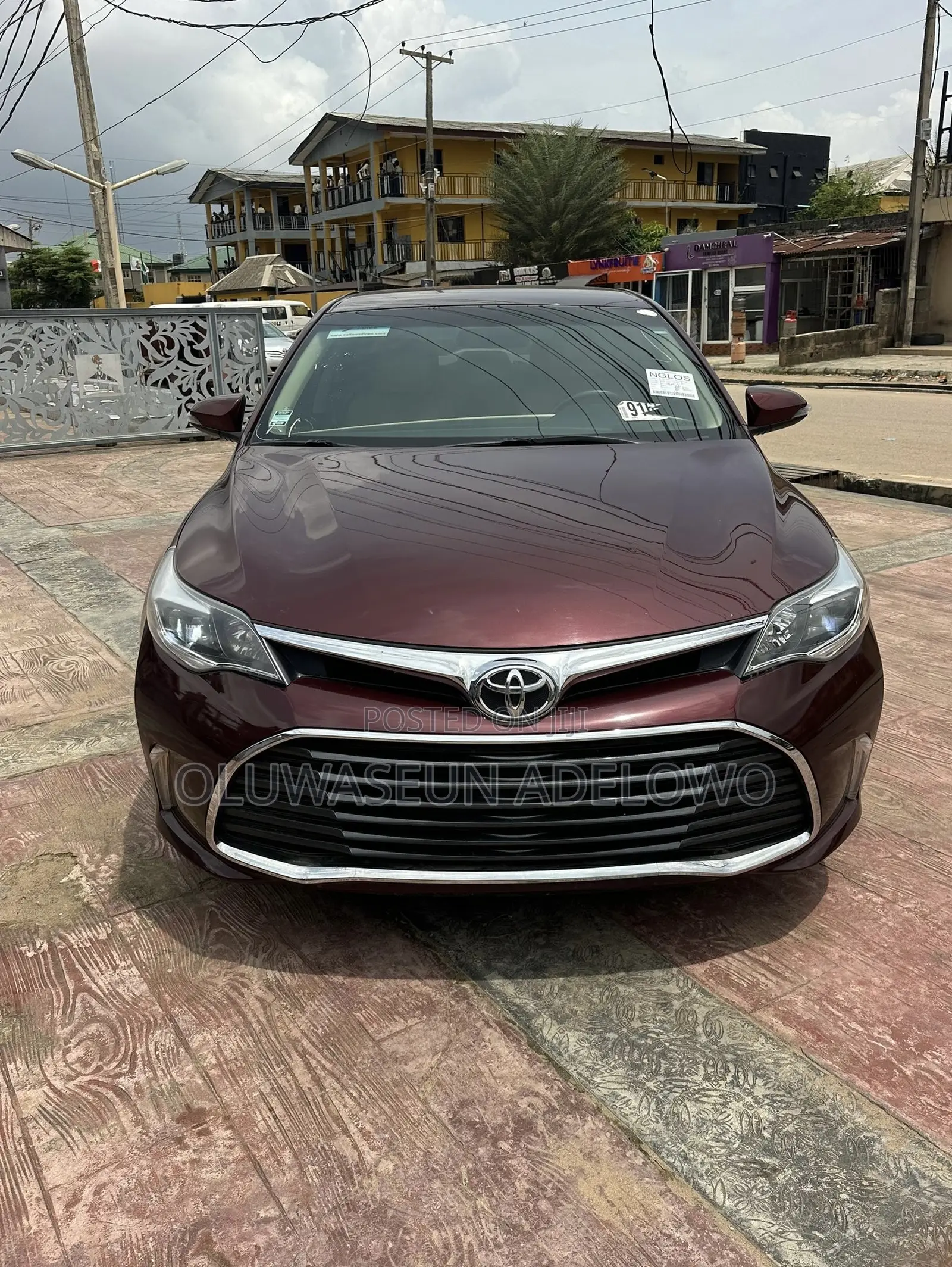 Toyota Avalon XLE FWDSedan (3.6L 6cyl 6A) 2016