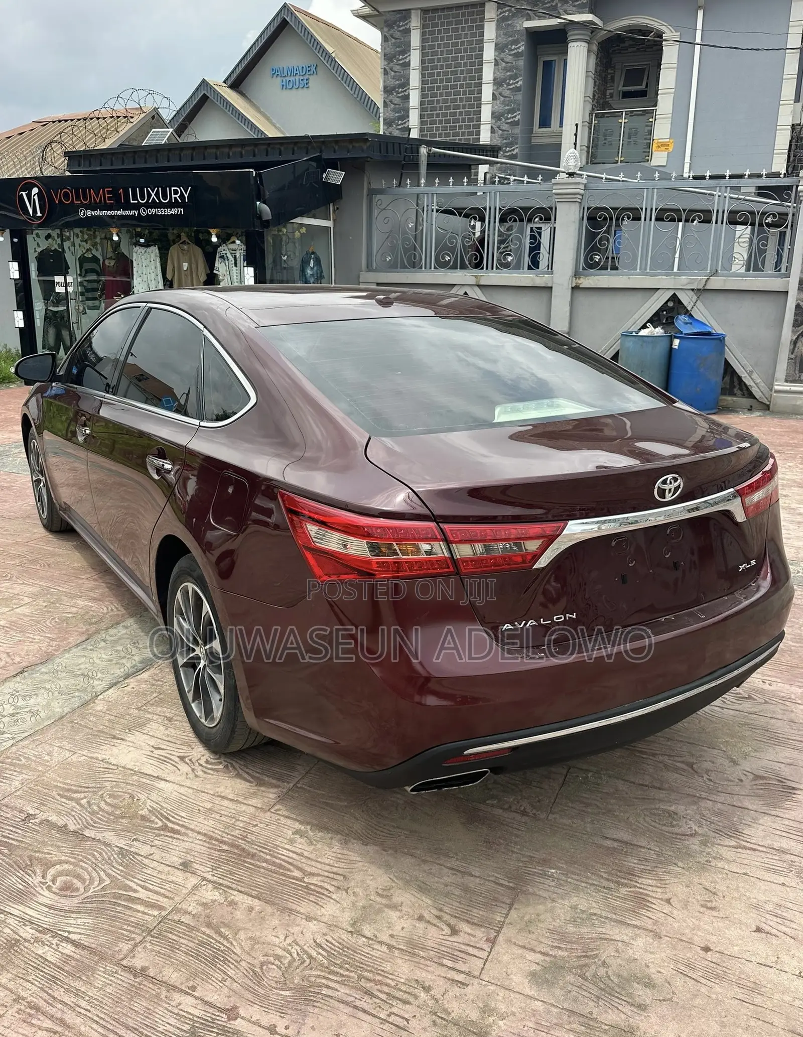 Toyota Avalon XLE FWDSedan (3.6L 6cyl 6A) 2016