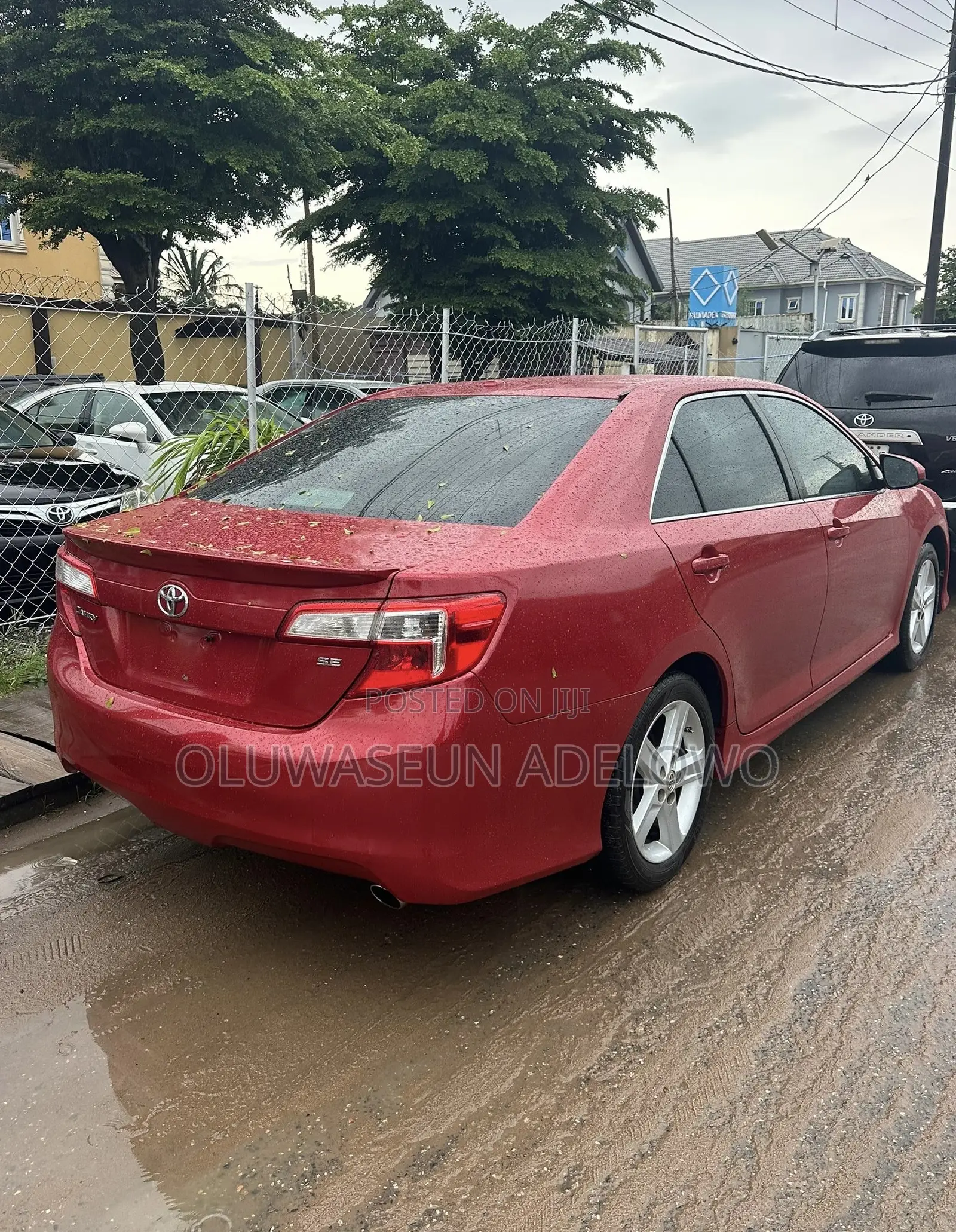 Toyota Camry SE 4dr Sedan (2.5L 4cyl 6A) 2012 Red