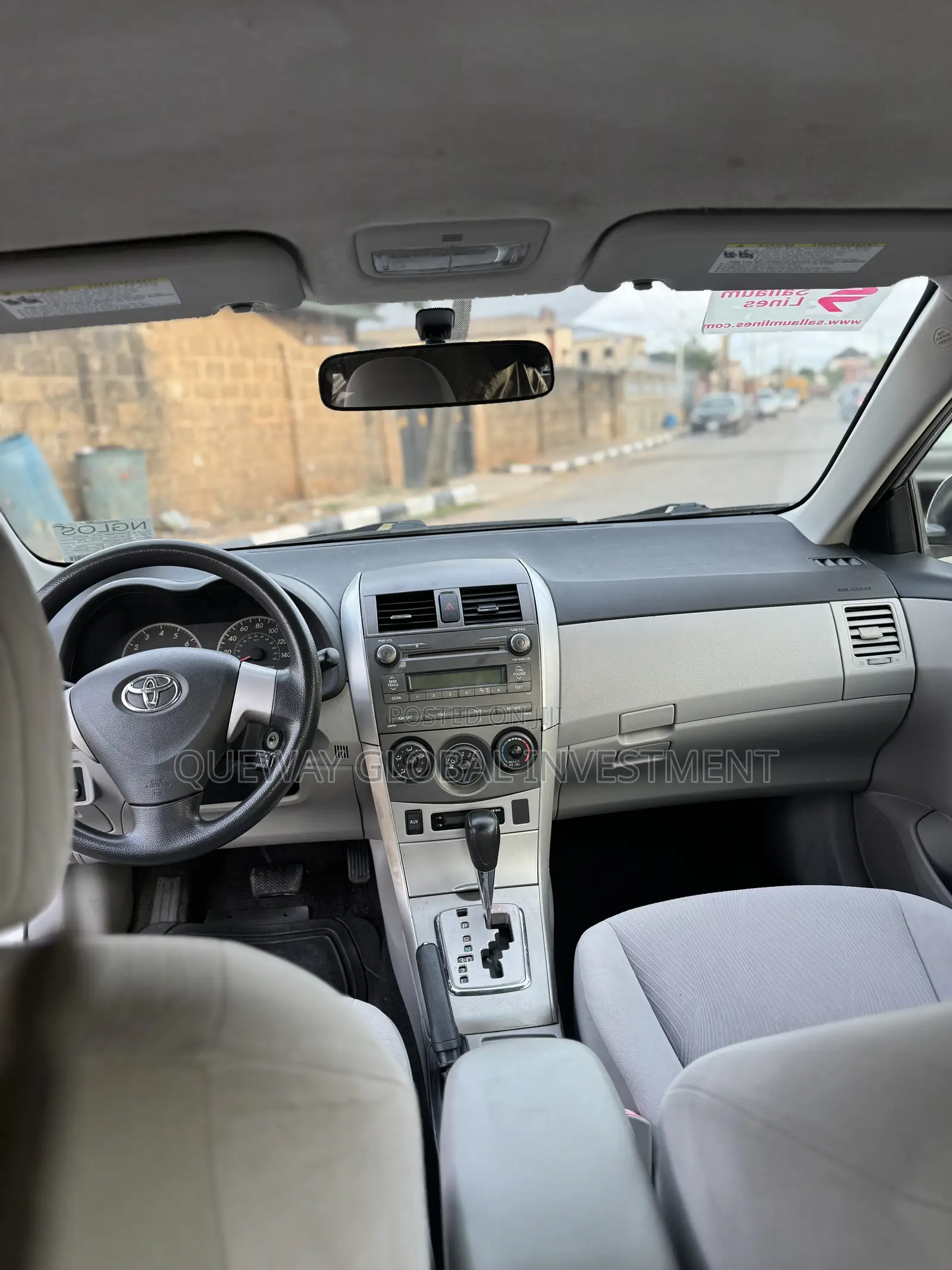 Toyota Corolla LE Special Edition 4dr Sedan (1.8L 4cyl 4A) 2013 Silver