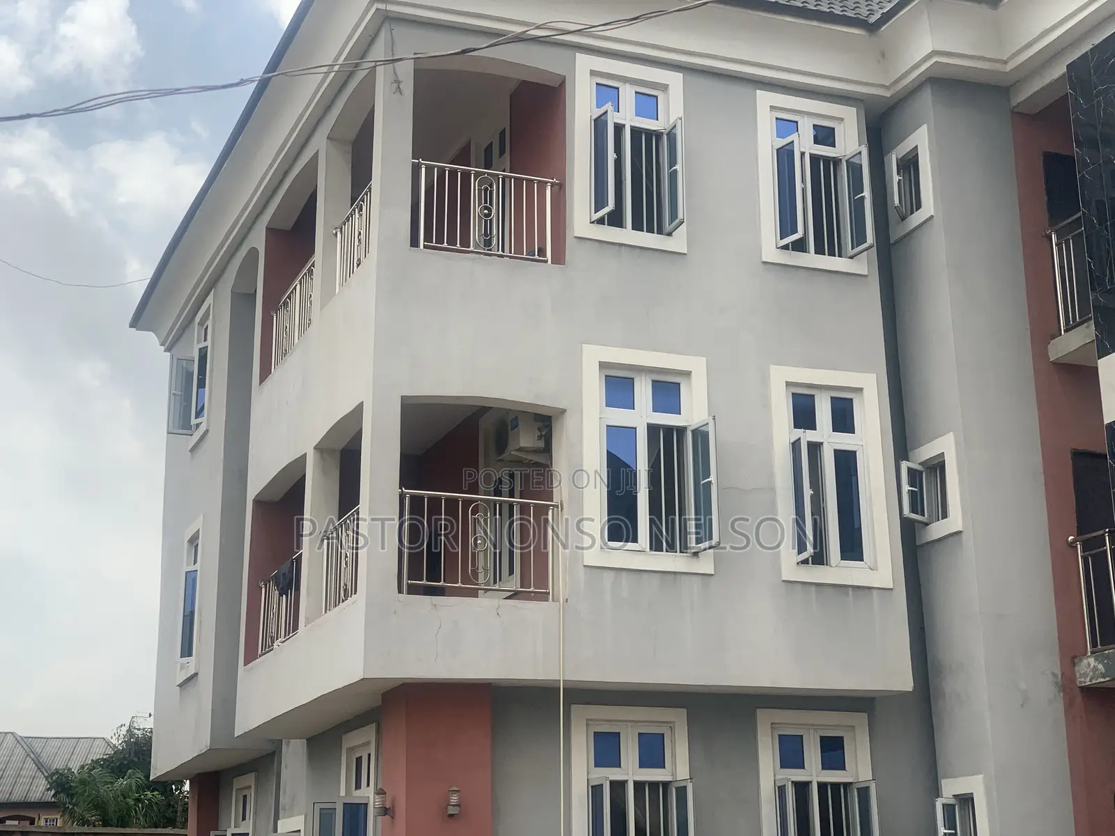 3bdrm Block of Flats in Egbu, Owerri for sale