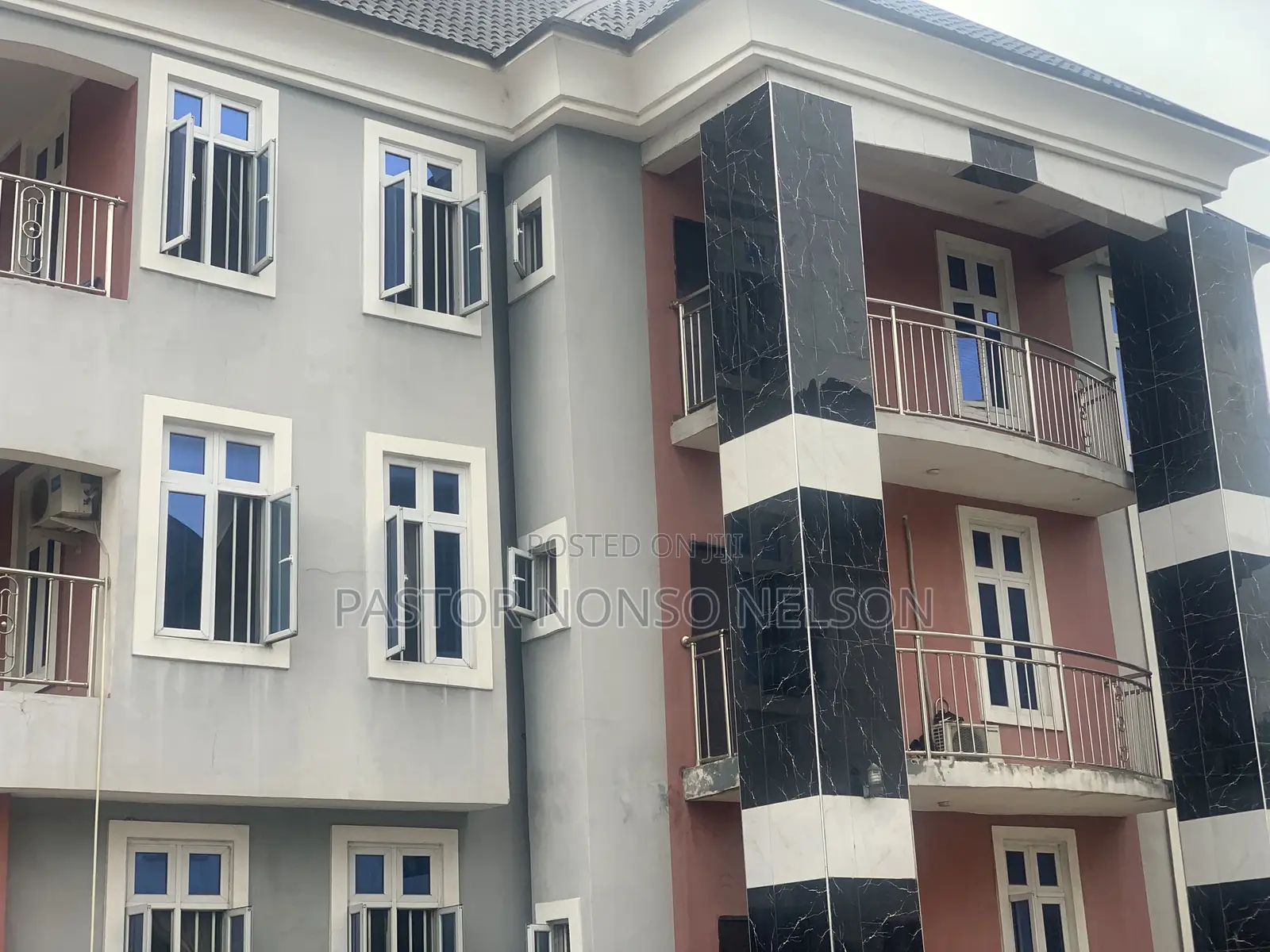 3bdrm Block of Flats in Egbu, Owerri for sale