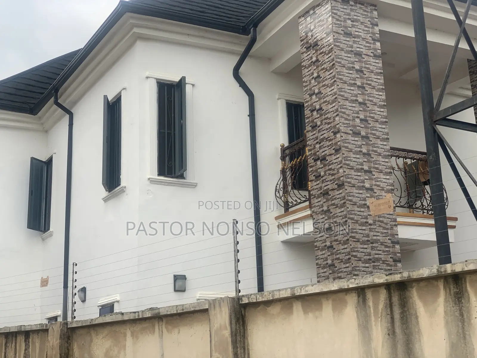 3bdrm Block of Flats in Egbu, Owerri for sale