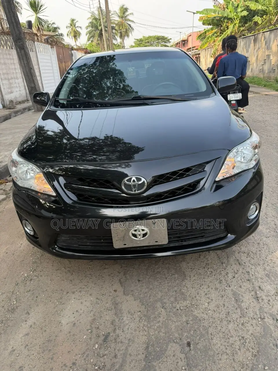 Toyota Corolla LE Special Edition 4dr Sedan (1.8L 4cyl 4A) 2013 Black