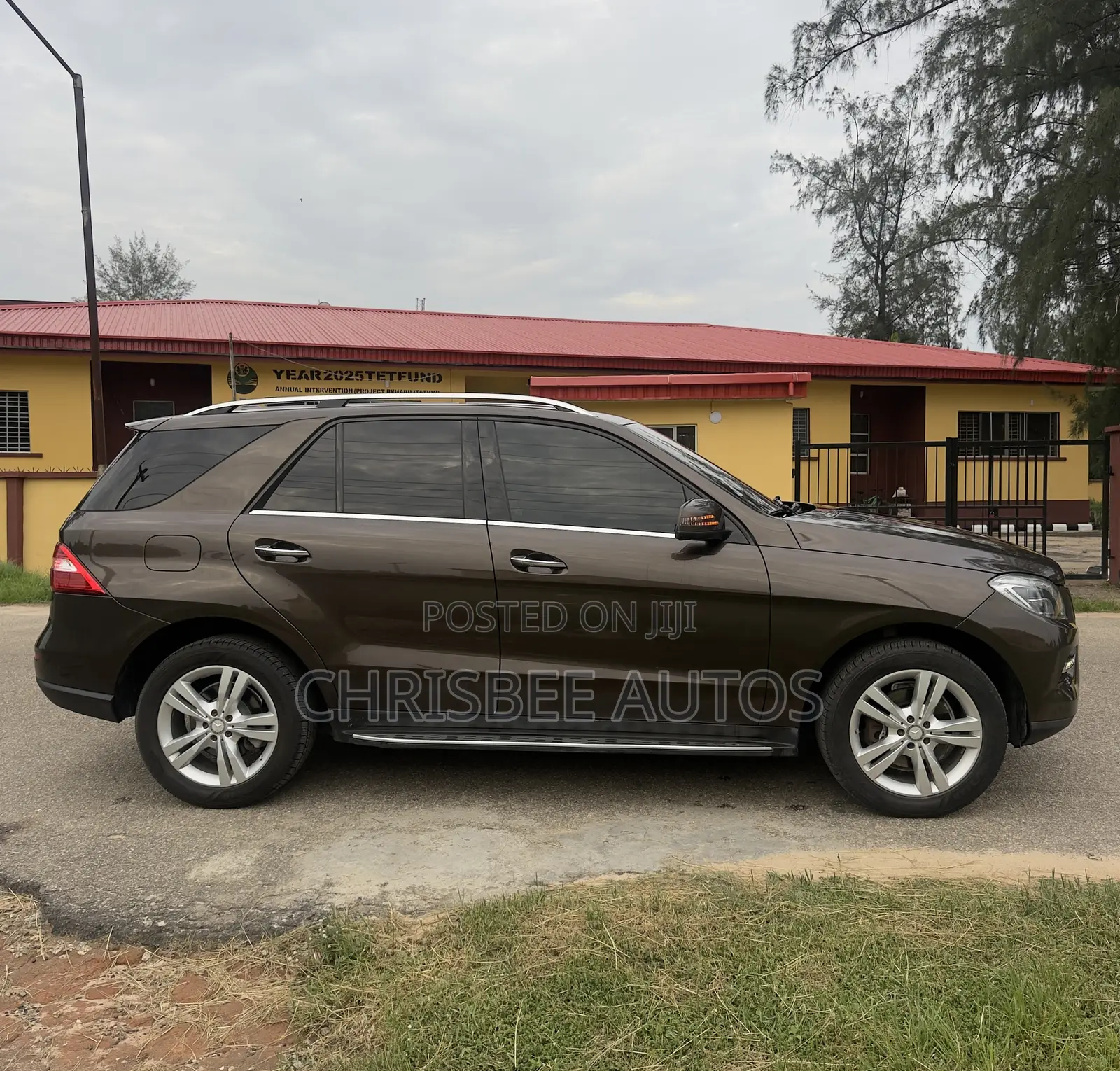 Mercedes-Benz M Class ML350 4MATIC 4dr SUV AWD (3.5L 6cyl 7A) 2014
