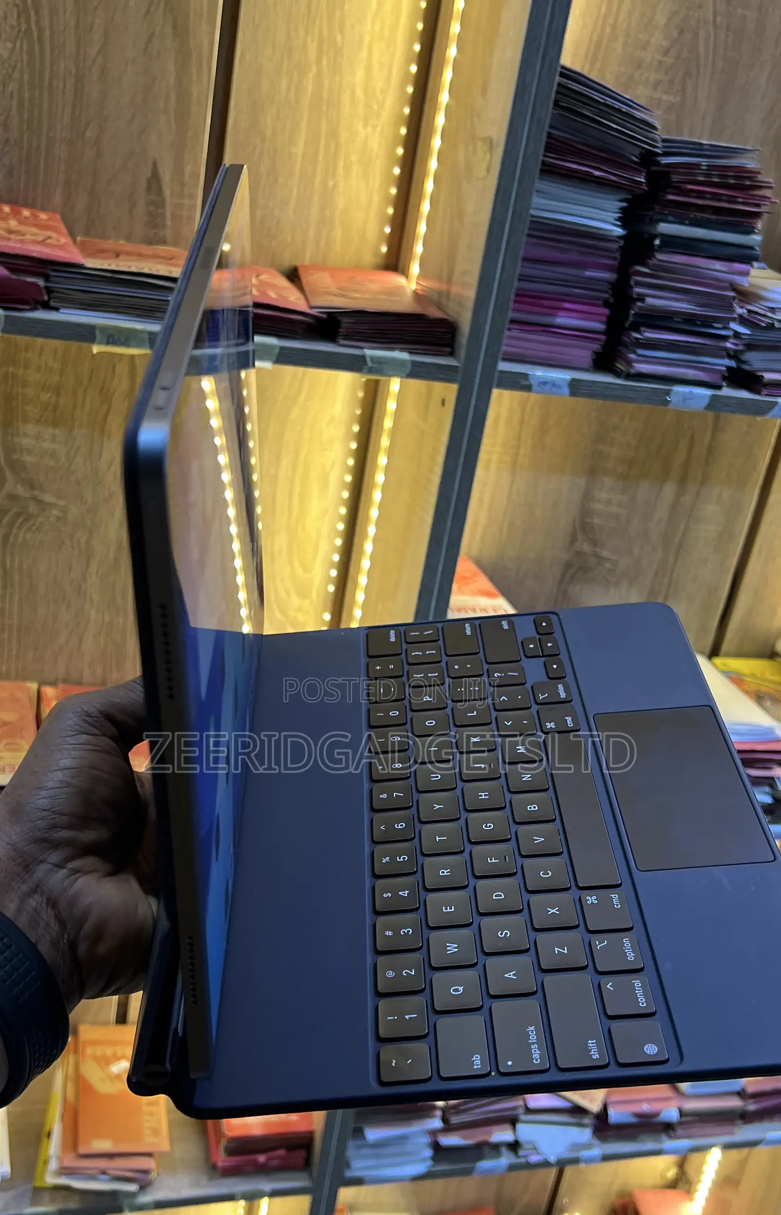 Apple iPad Pro 12.9 (2022) 128 GB Gray