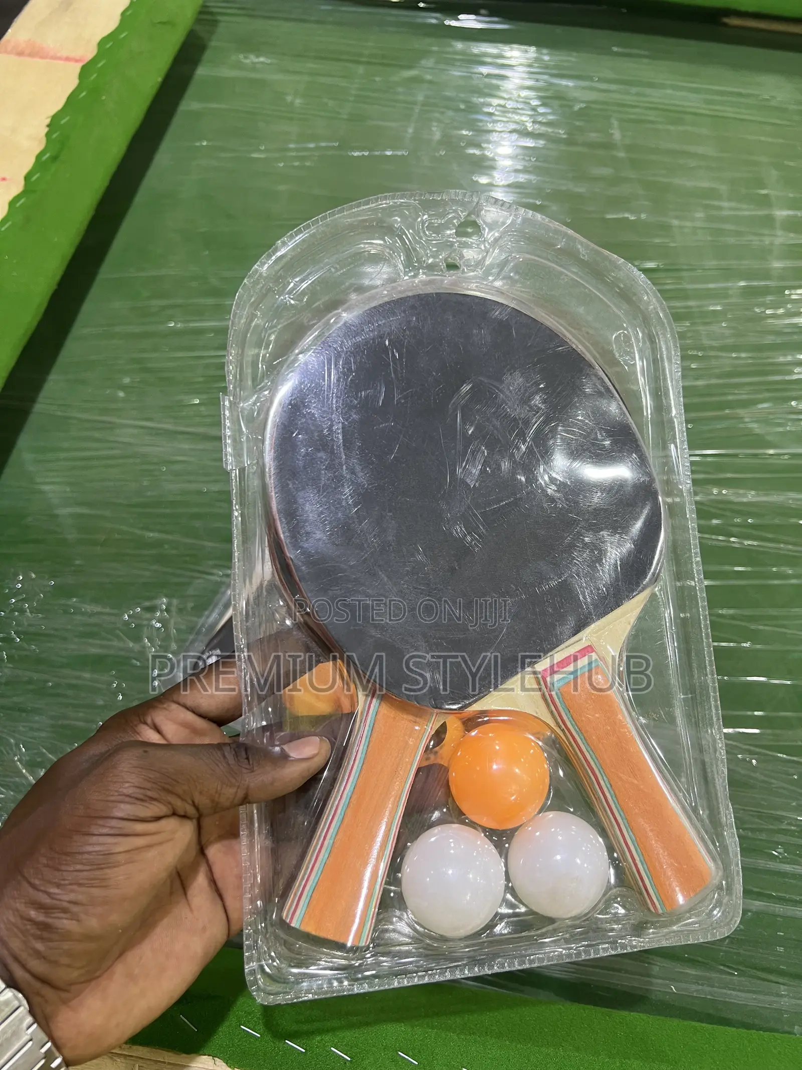 Table Tennis 2 Bats With Balls