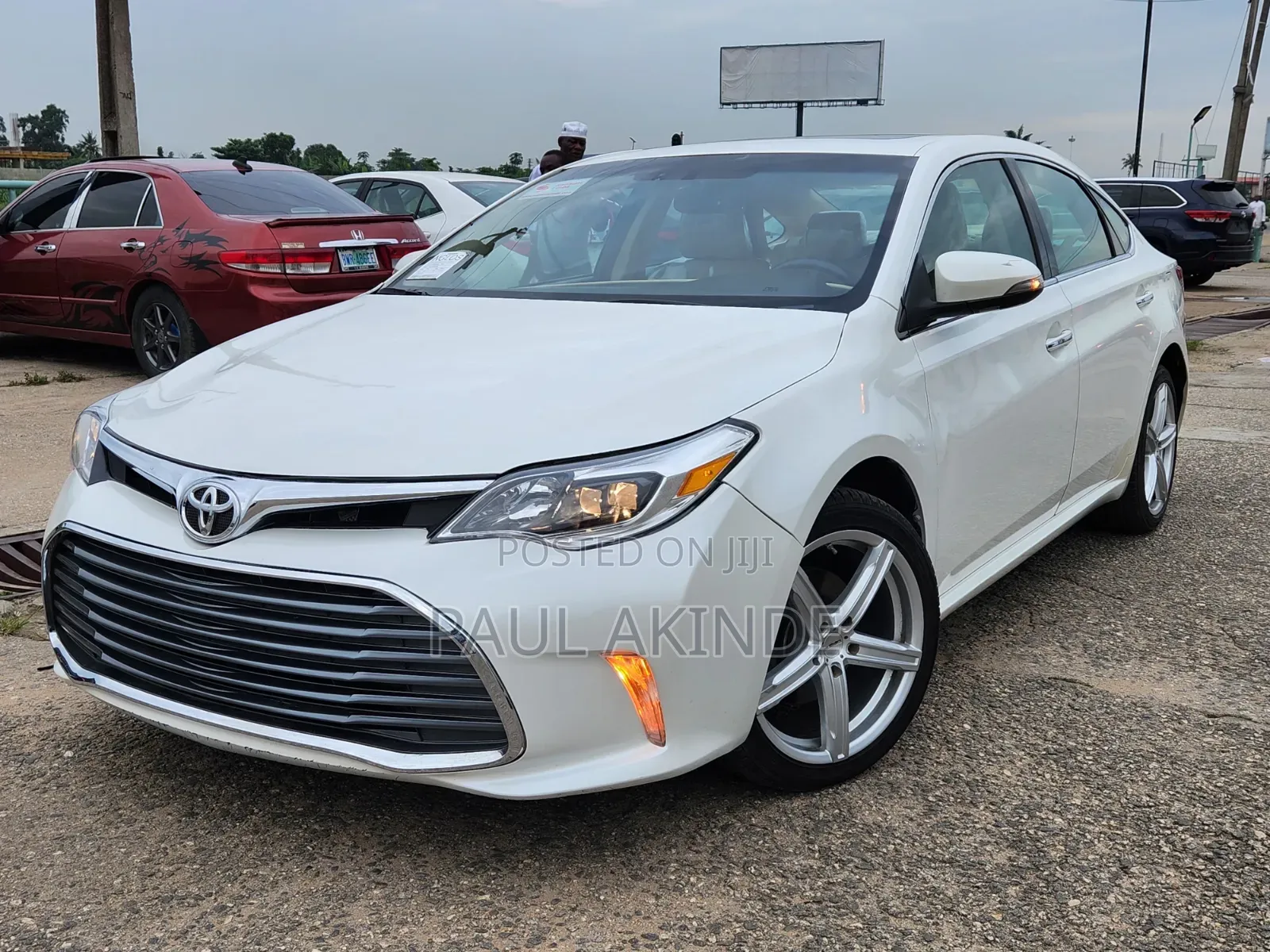 Toyota Avalon Limited Sedan FWD (3.5L 6cyl 6A) 2013 White