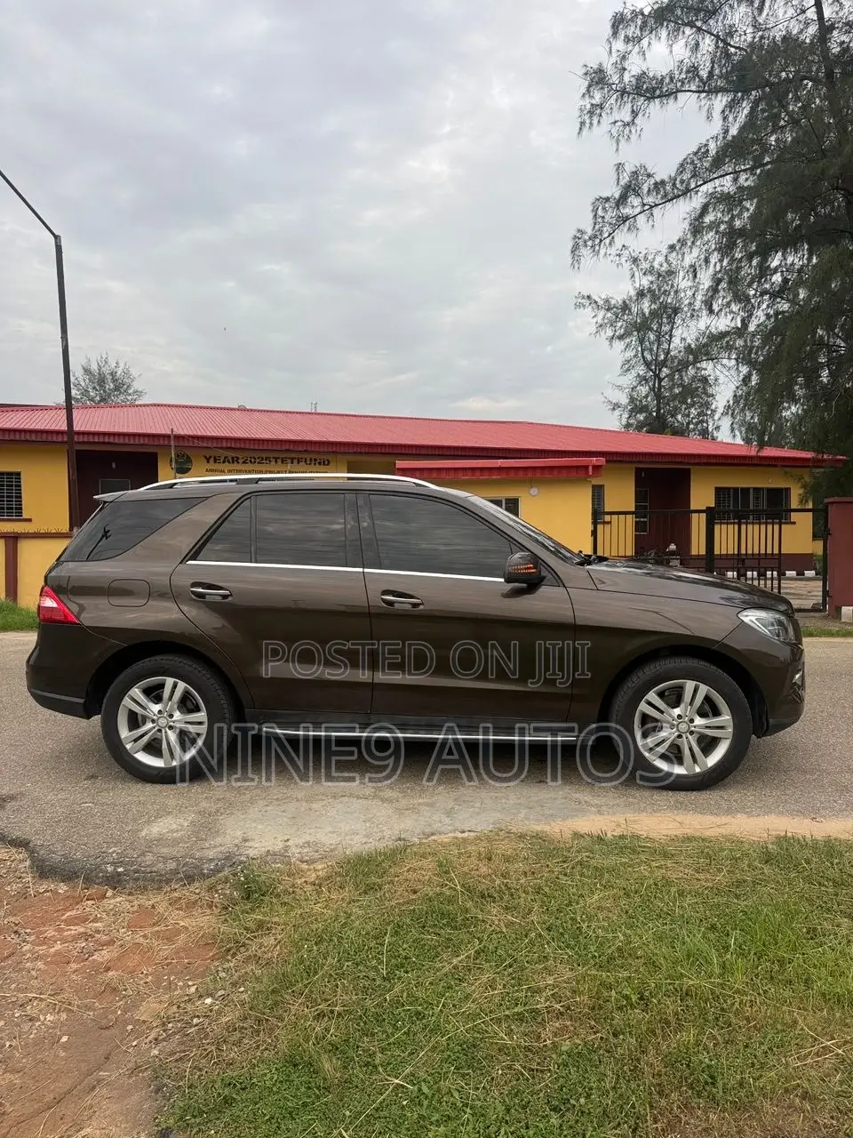 Mercedes-Benz M Class ML350 4MATIC 4dr SUV AWD (3.5L 6cyl 7A) 2014