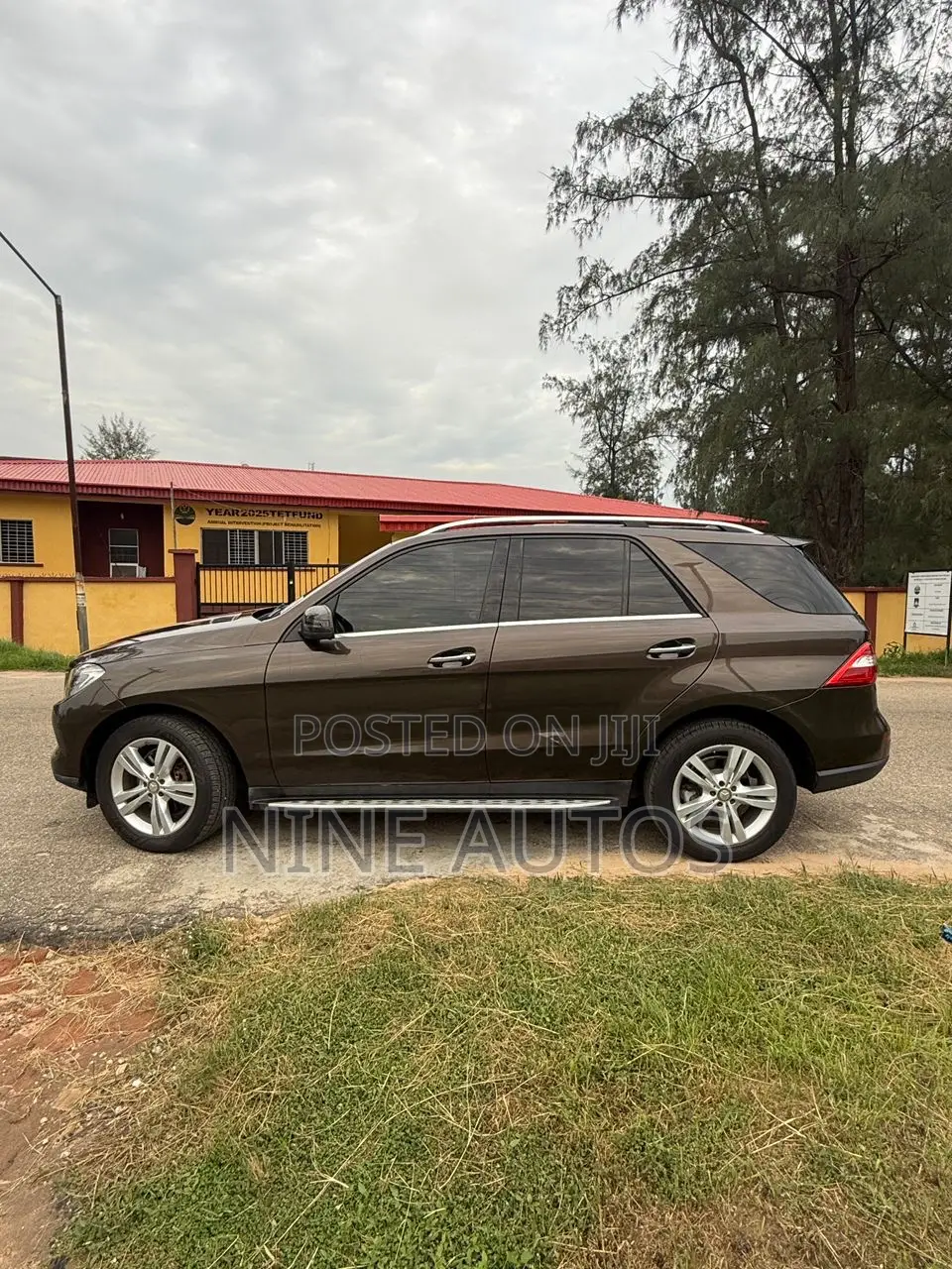 Mercedes-Benz M Class ML350 4MATIC 4dr SUV AWD (3.5L 6cyl 7A) 2014