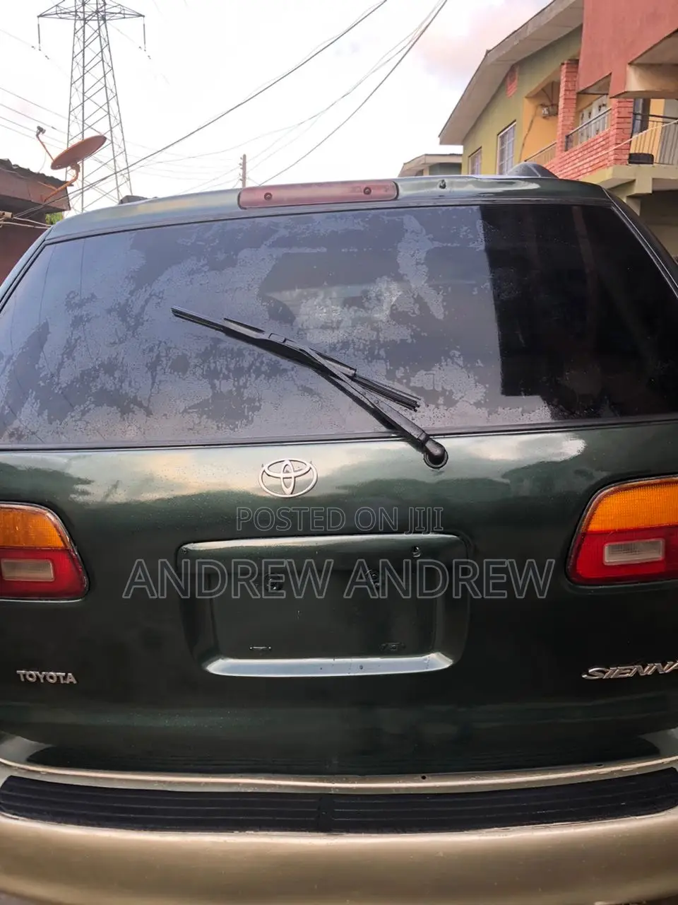 Toyota Sienna 2000 Green