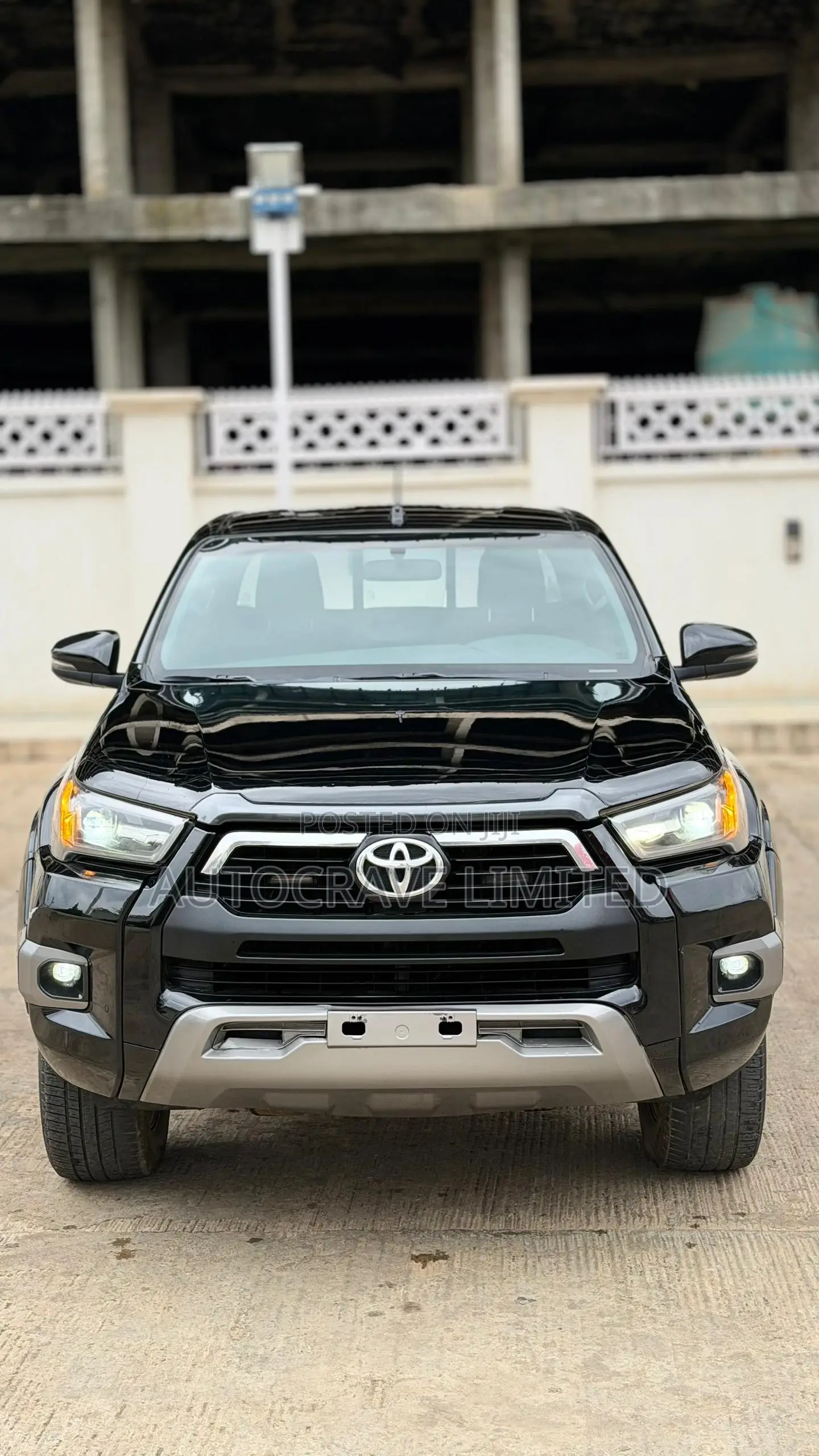 Toyota Hilux 2021 Black