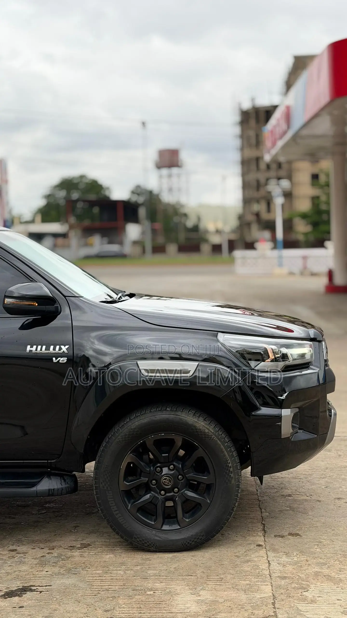 Toyota Hilux 2021 Black