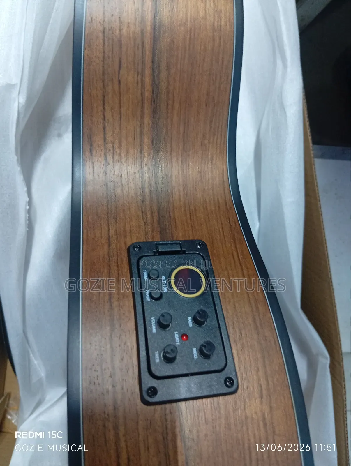 Original Smiger Lg-09 Engraved Hole 40"Electro Acoustic Guitar.