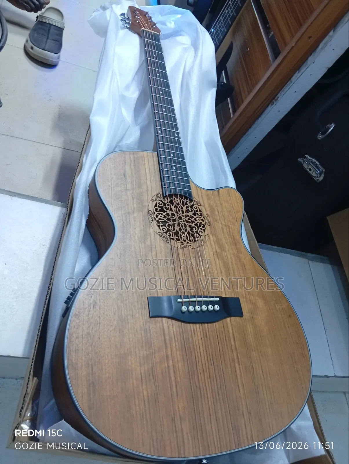 The Very High Quality and Sweetest Sound 40" Smiger Lg-09 Engraved.