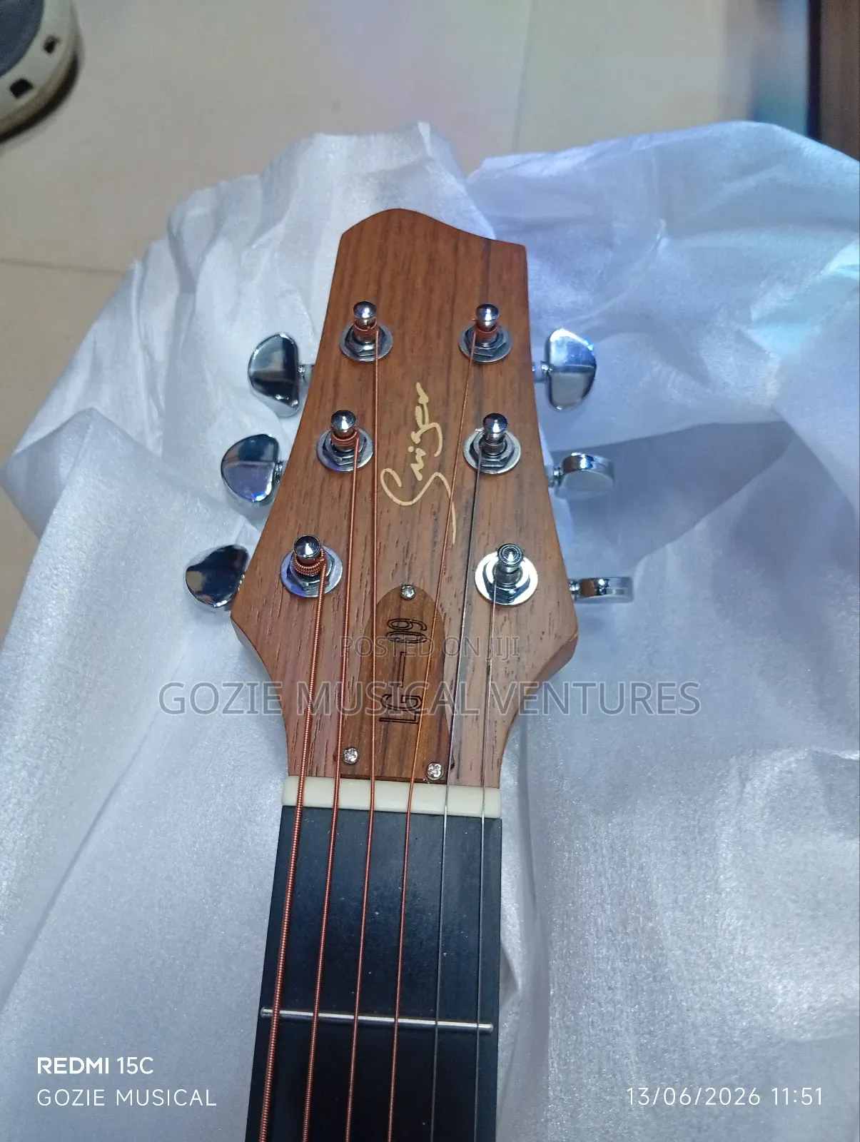 The Very High Quality and Sweetest Sound 40" Smiger Lg-09 Engraved.