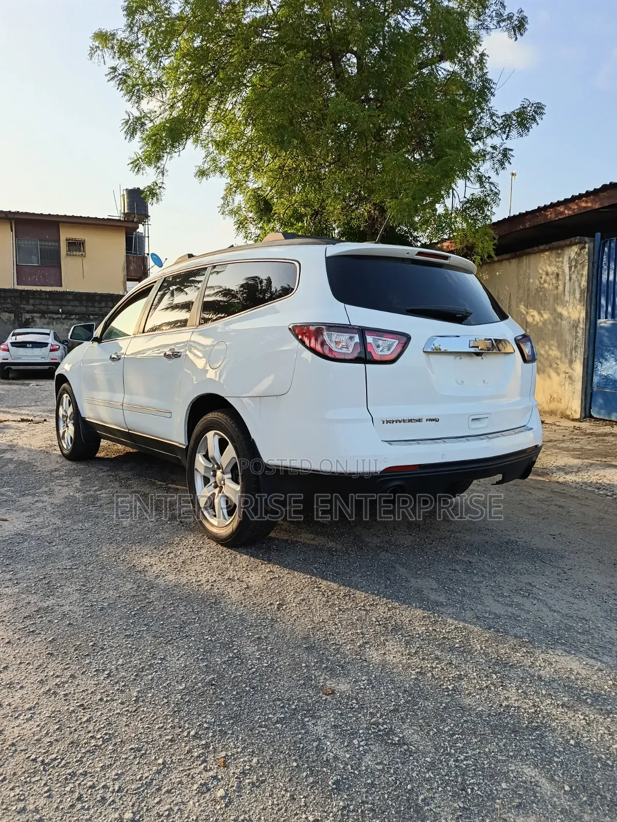 Chevrolet Traverse 2017 White