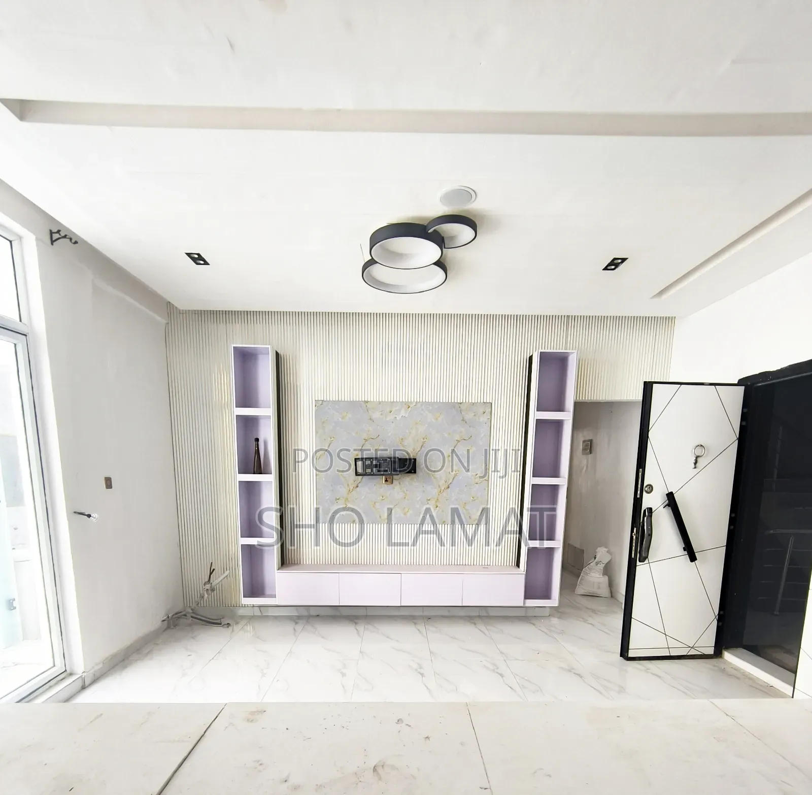 2bdrm Block of Flats in Abimbola Aduke, Lekki Phase 1 for sale