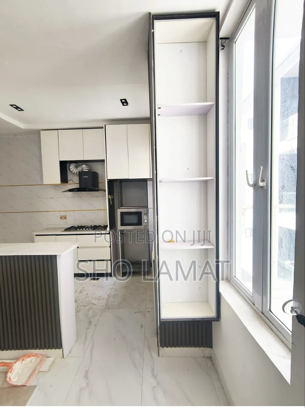 2bdrm Block of Flats in Abimbola Aduke, Lekki Phase 1 for sale