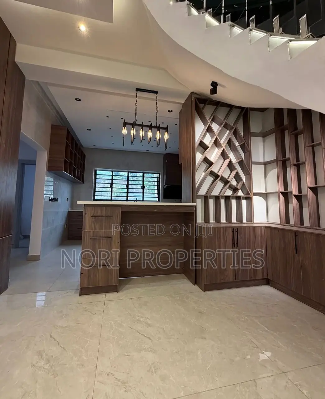 Furnished 4bdrm Duplex in Agodi Gra for sale