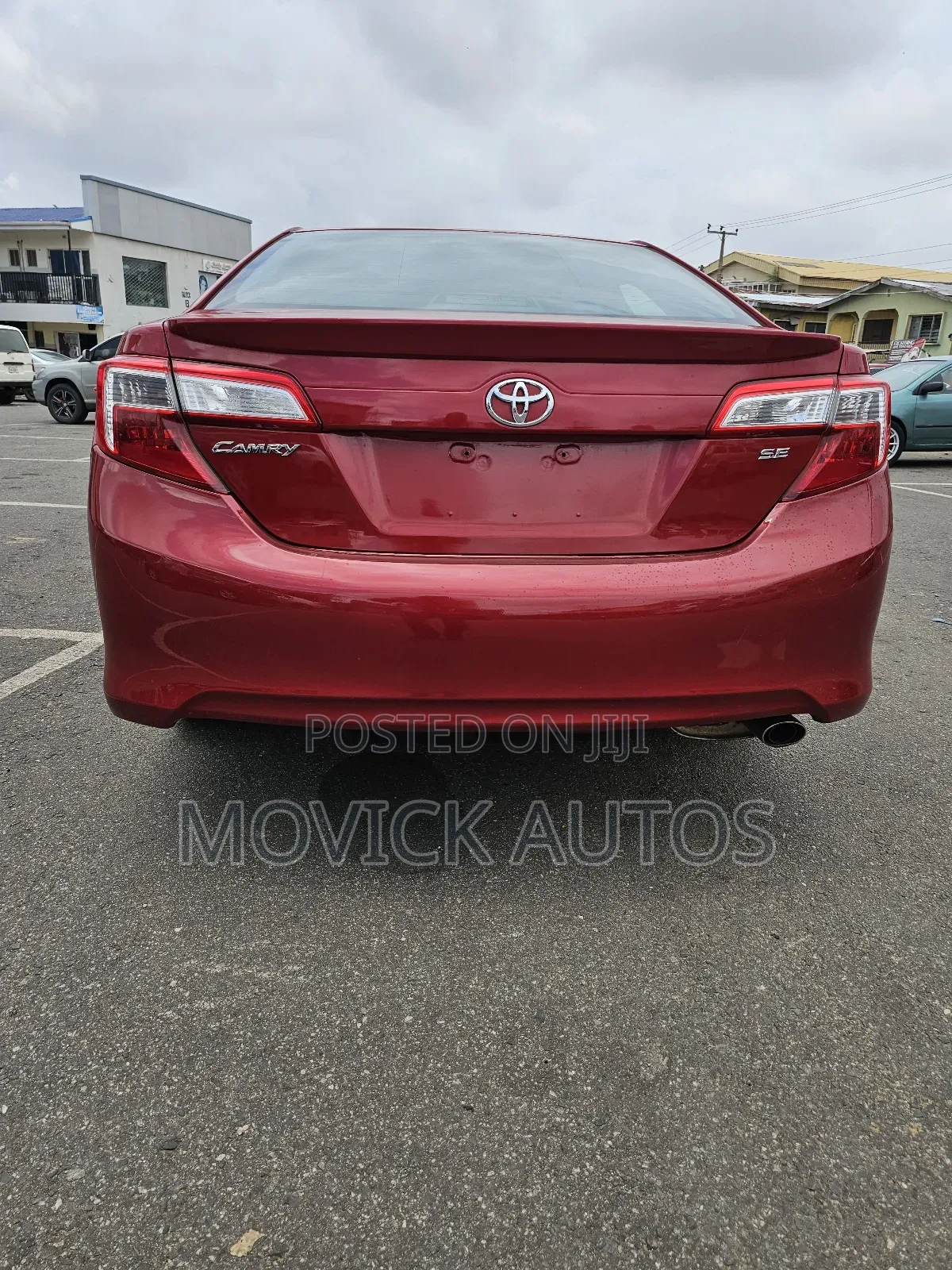 Toyota Camry SE 4dr Sedan (2.5L 4cyl 6A) 2013 Red