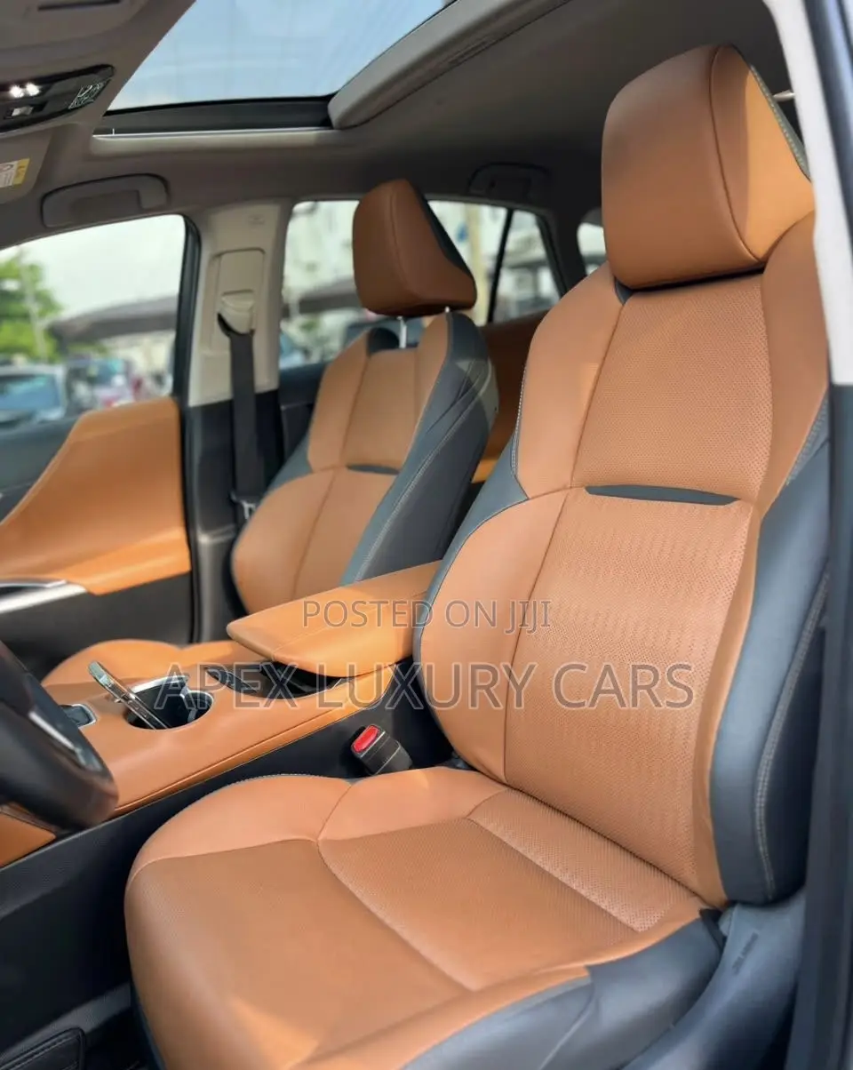 Toyota Venza 2024 White