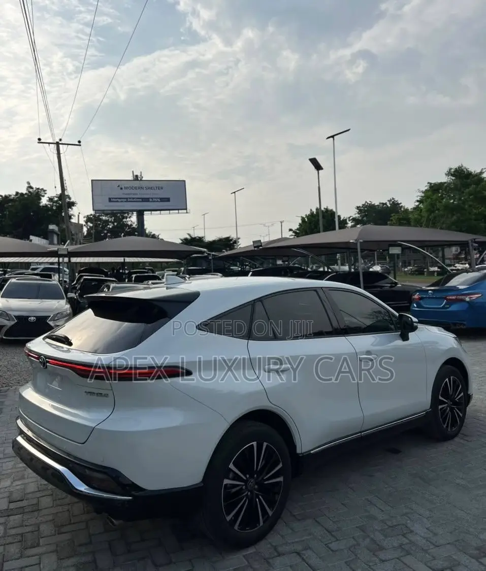 Toyota Venza 2024 White
