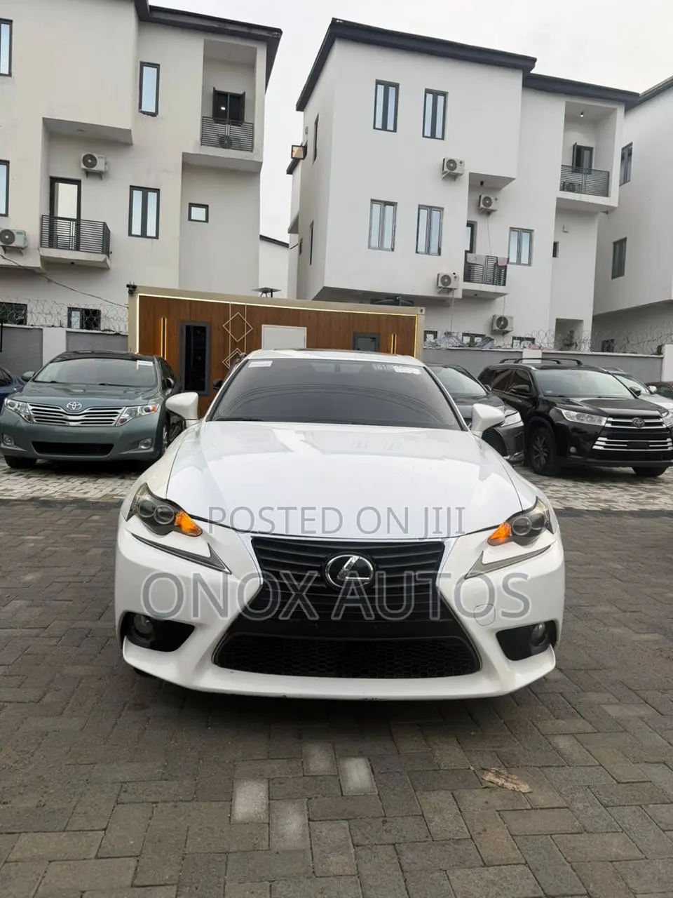 Toyota Venza XLE AWD 2024 White