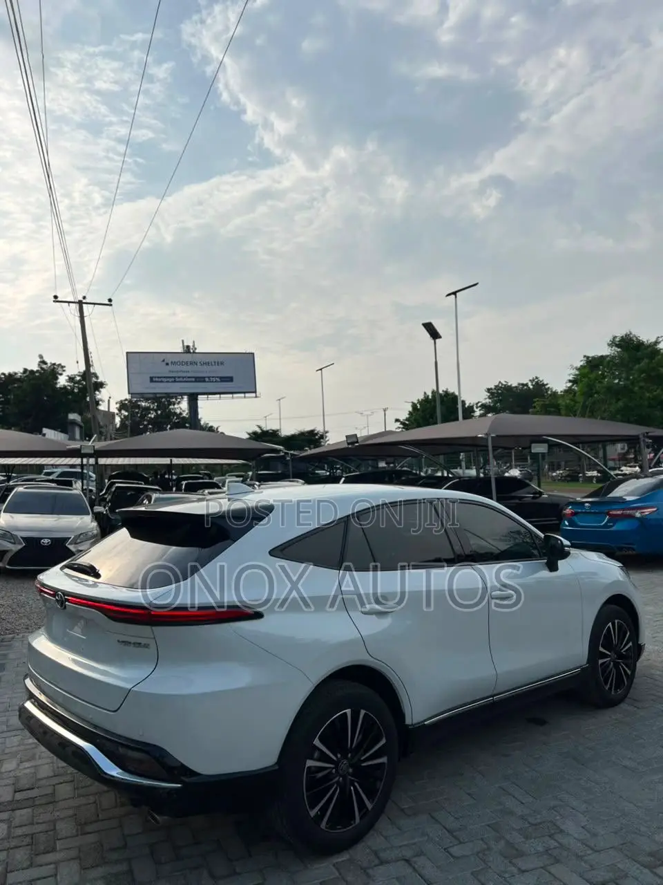 Toyota Venza XLE AWD 2024 White