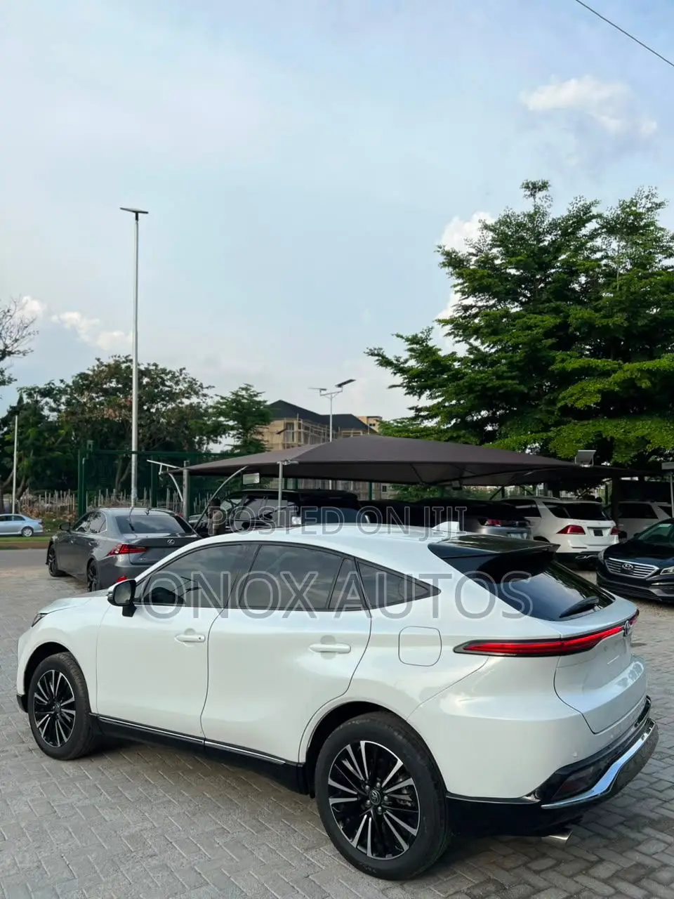 Toyota Venza XLE AWD 2024 White