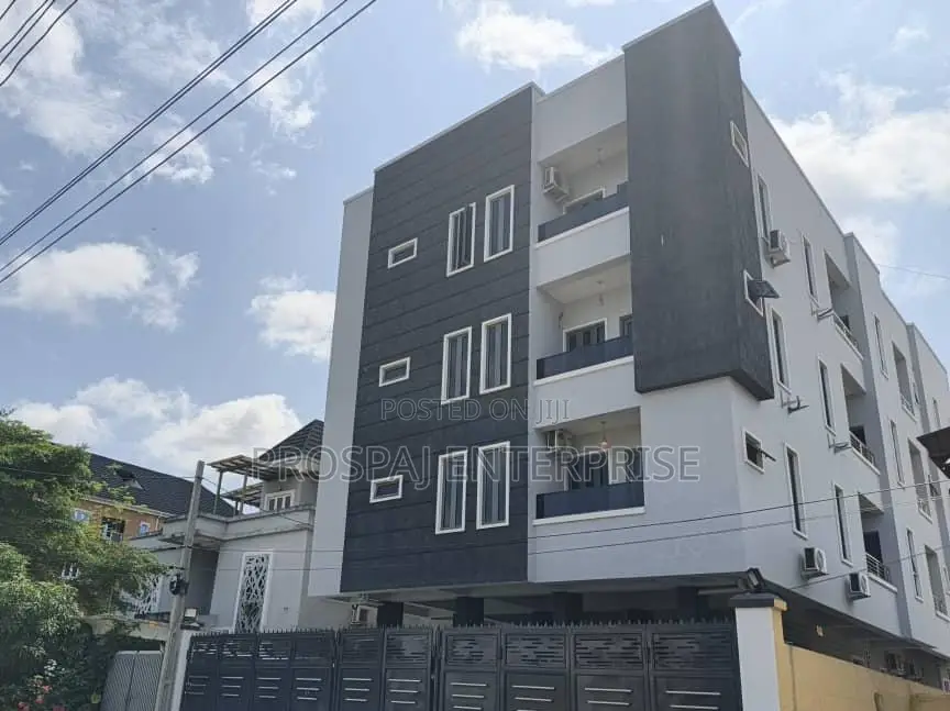 3bdrm Apartment in Alagomeji for sale