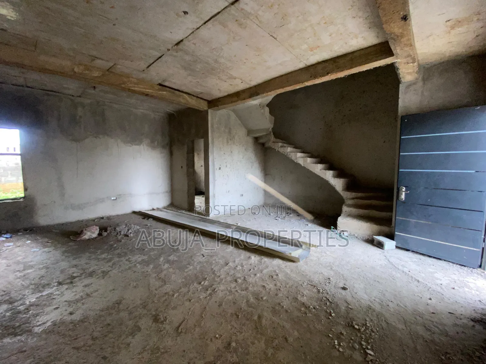 4bdrm Duplex in Jahi for sale