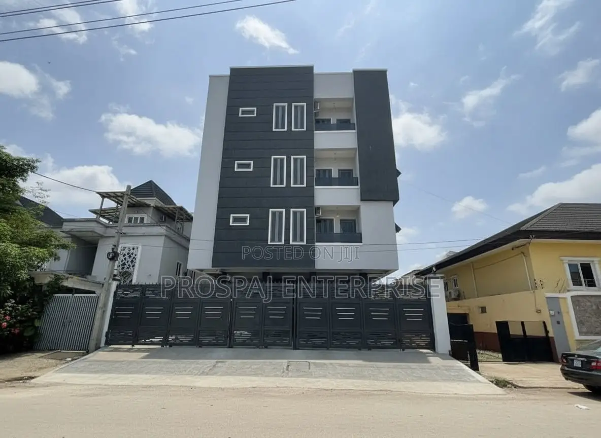 3bdrm Apartment in Alagomeji for sale